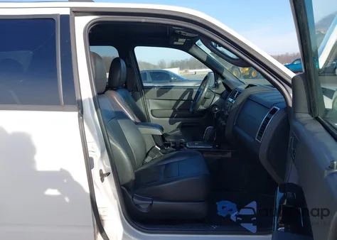 2010 Ford Escape Limited z USA, uszkodzony, nr VIN 1FMCU9EG9AKA80010